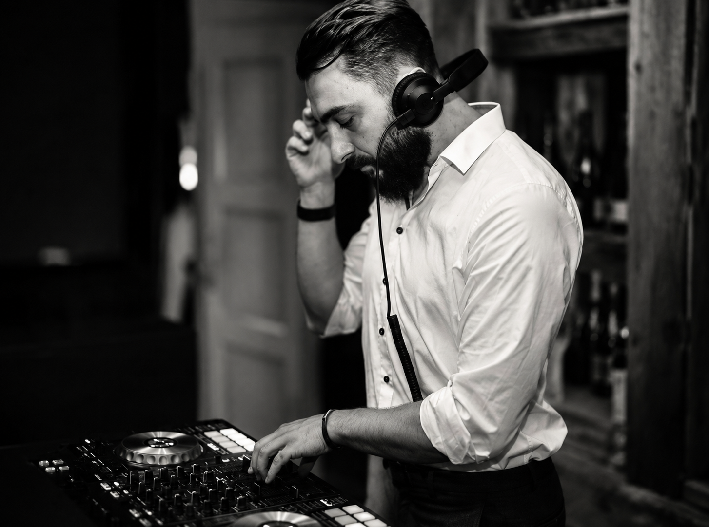Dimmi Leyba beim Live-Mixing